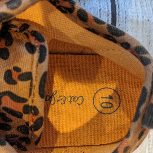 Cat & Jack shoes - Picture 3 of 3